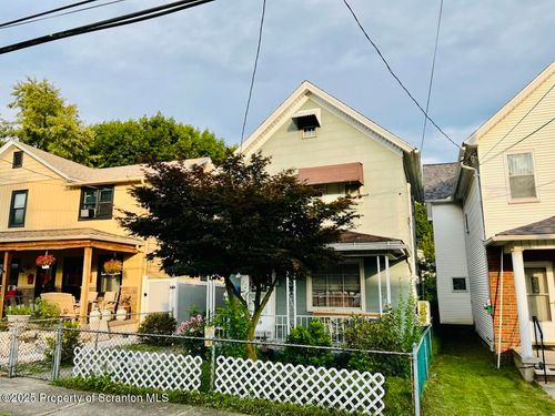 220 1st St, Olyphant, PA, 18447-1252 | Card Image