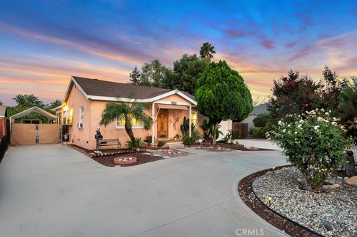 8336 Tunney Ave, Northridge, CA, 91324-4261 | Card Image