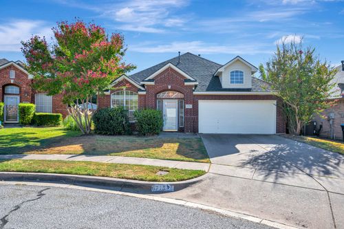 6716 Armstrong Ct, Fort Worth, TX, 76137-6376 | Card Image
