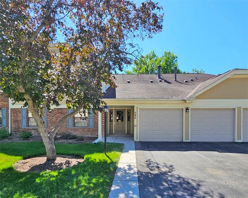 d2-585 Williamsburg Ct, Wheeling, IL, 60090-2462 | Card Image