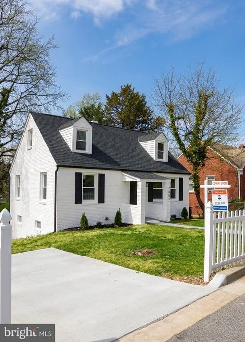 2005 Gaylord Dr, SUITLAND, MD, 20746-1438 | Card Image