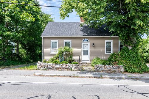 661 Washington St, Coventry, RI, 02816-5481 | Card Image