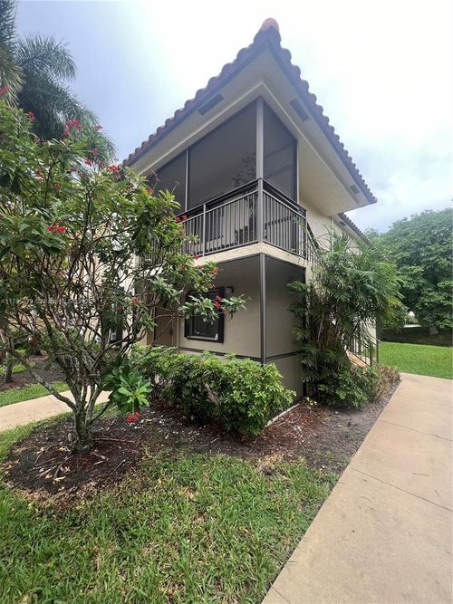 apt-104-440 Lakeview Dr, Weston, FL, 33326-2471 | Card Image