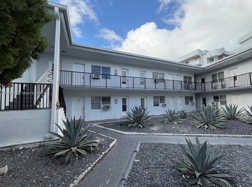 3-7271 Gary Ave, Miami Beach, FL, 33141-2538 | Card Image