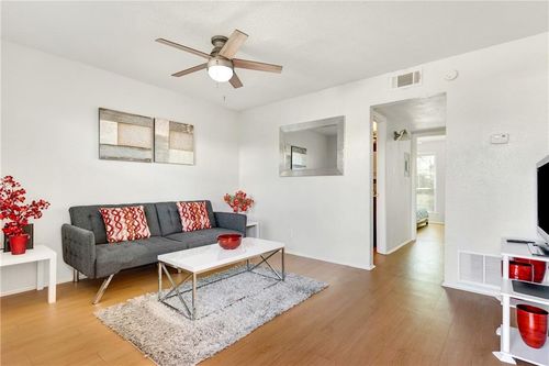209-2401 Manor Rd, Austin, TX, 78722-2013 | Card Image