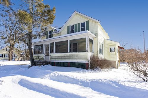 165 Chestnut St, North Attleboro, MA, 02760-3201 | Card Image
