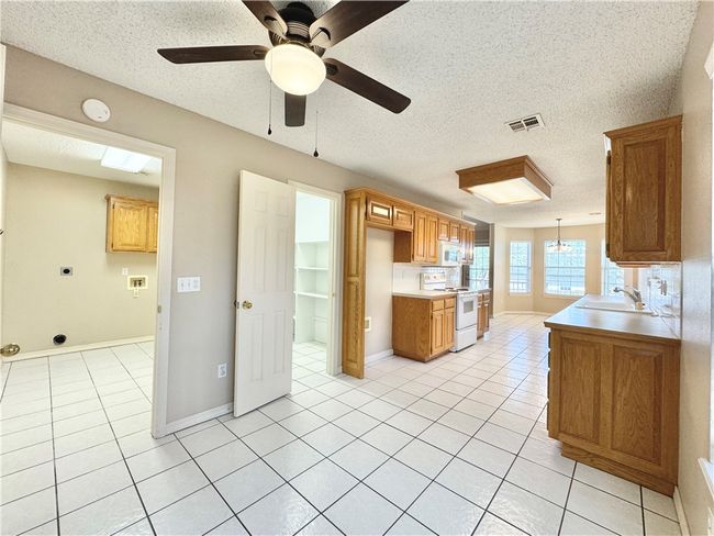 3050 Birch Pl, House other with 4 bedrooms, 2 bathrooms and null parking in Springdale AR | Image 6