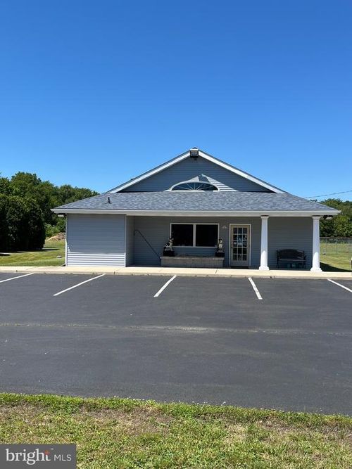 393 Main Road, Vineland, NJ, 08360 | Card Image