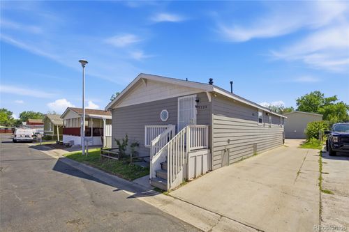 1724 Clark St, Aurora, CO, 80011-4222 | Card Image