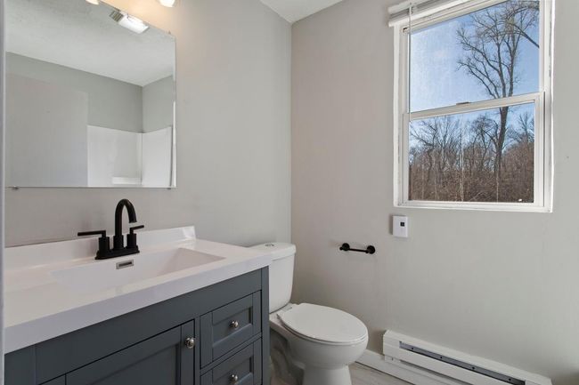 bathroom | Image 10
