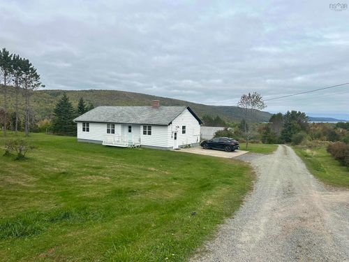 5 Eagles Nest Drive, West Bay Marshes, NS, B0E3K0 | Card Image