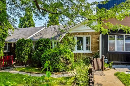 upper-317 Victoria Park Ave, Scarborough, ON, M4E3S7 | Card Image