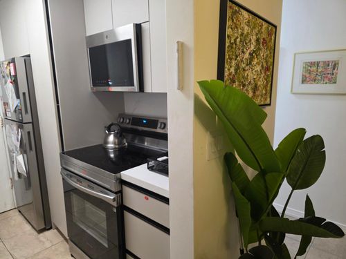 115-16900 Ne 14th Ave, North Miami Beach, FL, 33162-2890 | Card Image