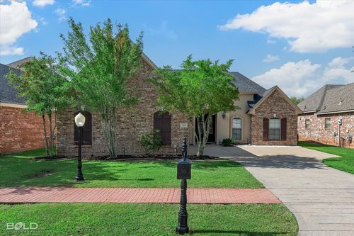 311 Magazine Ct, Bossier City, LA, 71111-6261 | Card Image