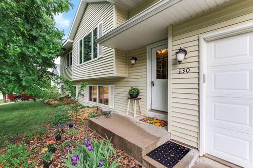 130 7th St Nw, Maple Lake, MN, 55358-2801 | Card Image