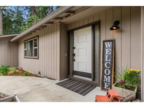 15323 Se Fairoaks Ave, Milwaukie, OR, 97267 | Card Image