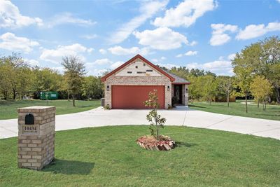 10434 Pecan Valley Road, House other with 3 bedrooms, 2 bathrooms and null parking in Quinlan TX | Image 1