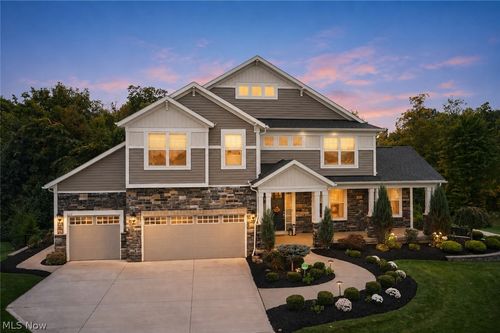 210 Harvester Dr, Copley, OH, 44321-1018 | Card Image