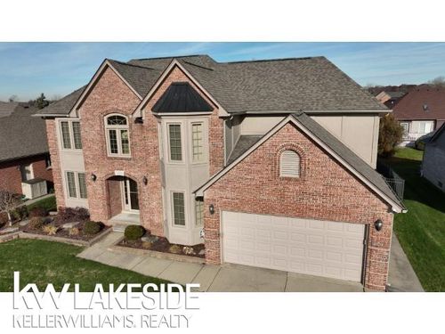 19459 Willoway Dr, Macomb, MI, 48044-2890 | Card Image