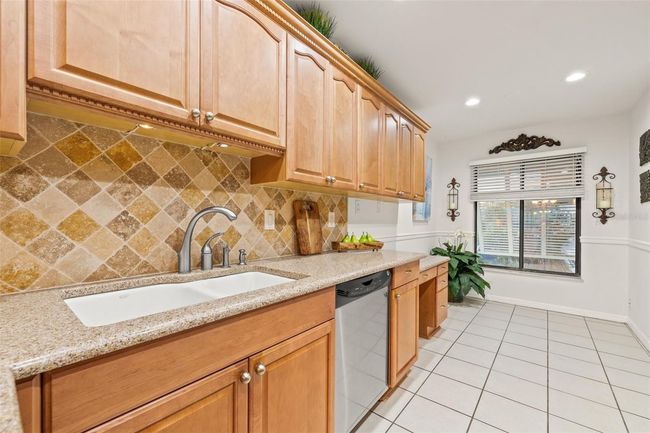 Solid Wood cabinets | Image 9