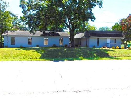 4008 Hatch Blvd, Sheffield, AL, 35660-1938 | Card Image