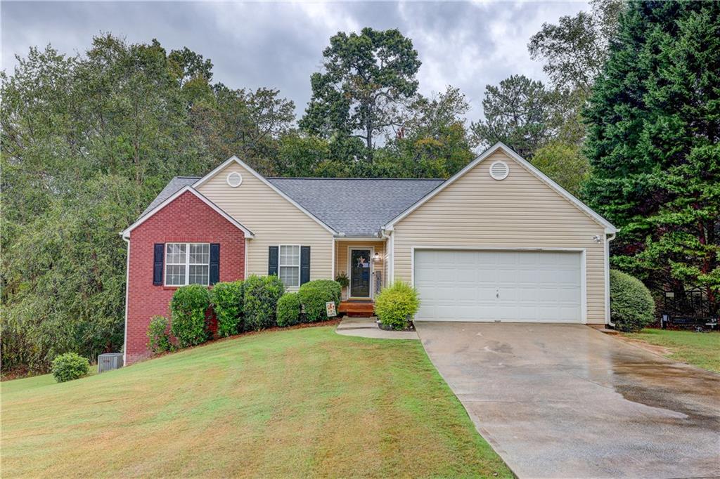 Stream Walk Dr, Loganville, GA 30052