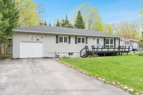 19 Wakunda Cres, Tiny, ON, L9M0B2 | Card Image