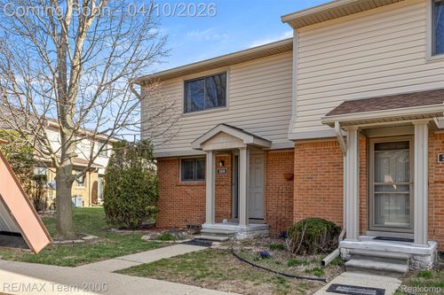 3656 Old Creek Rd, TROY, MI, 48084-1669 | Card Image