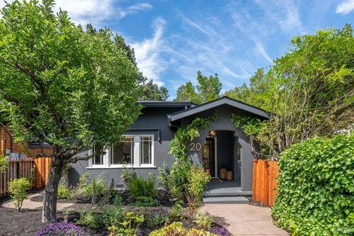 20 Scenic Rd, Fairfax, CA, 94930-1512 | Card Image