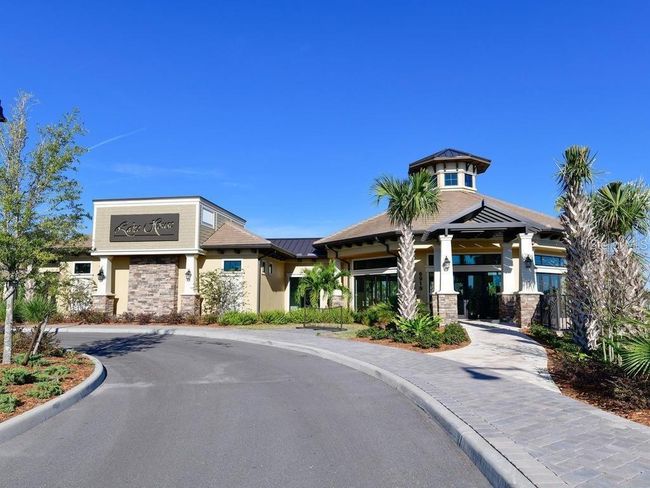 7113 Gradford Ct, House other with 3 bedrooms, 4 bathrooms and null parking in Lakewood Ranch FL | Image 70
