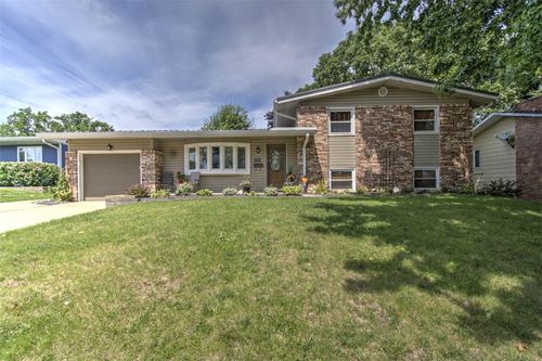 4125 N Newcastle Drive, Decatur, IL, 62526 | Card Image