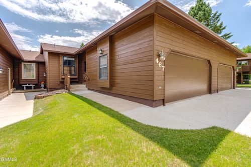 467 E Brandon Dr, Bismarck, ND, 58503-0410 | Card Image