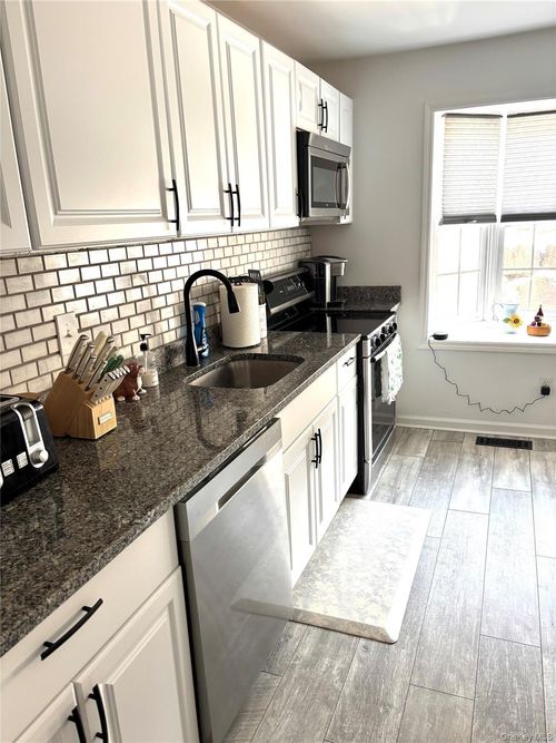 119-119 Willow Crest Dr, Katonah, NY, 10536 | Card Image