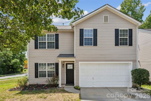 7305 Larwill Ln, Charlotte, NC, 28216-5243 | Card Image