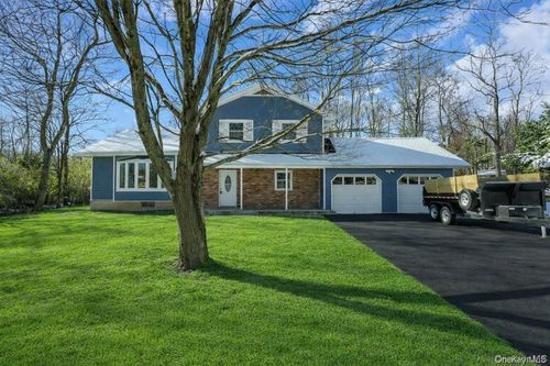 36 Ironworks Rd, Monroe, NY, 10950-3022 | Card Image