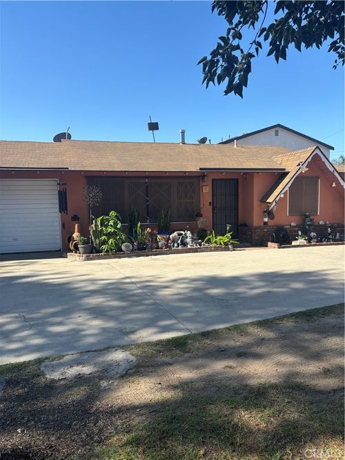 6848 Colmar Ave, Bell Gardens, CA, 90201-4041 | Card Image
