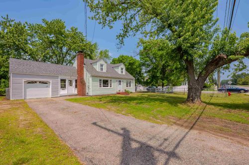 10 Eastern Ave, Rochester, NH, 03867-1404 | Card Image