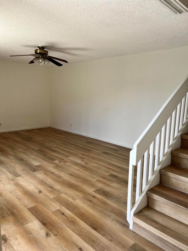 4204 Waterview Cir, Condo with 2 bedrooms, 3 bathrooms and null parking in Palm Springs FL | Image 7