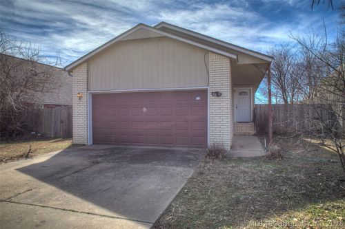 1712 W 57th Place, Tulsa, OK, 74107 | Card Image