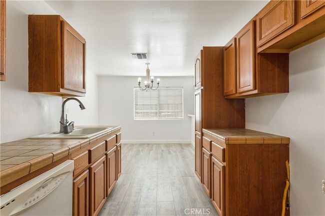 8701 Ouida Dr, House other with 3 bedrooms, 2 bathrooms and 2 parking in Riverside CA | Image 9