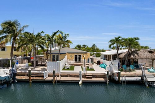 261 3rd St, Key Colony Beach, FL, 33051 | Card Image