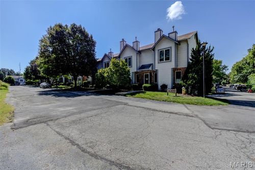 10f-4306 Sherman Park Drive, St Charles, MO, 63303 | Card Image