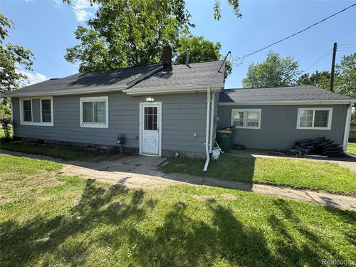 28112 Ecorse Rd, Romulus, MI, 48174-2431 | Card Image