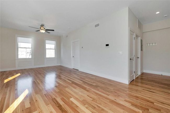 Living Room | Image 13
