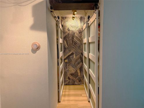 apt-730-1000 West Ave, Miami Beach, FL, 33139-4709 | Card Image