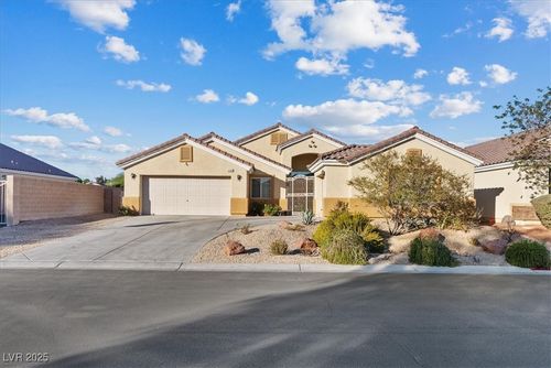 6458 White Tiger Ct, Las Vegas, NV, 89130-1876 | Card Image