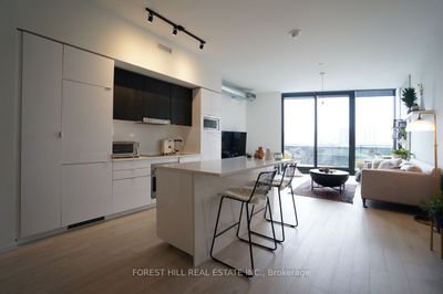 PH04 - 21 Lawren Harris Sq, Condo with 2 bedrooms, 2 bathrooms and 1 parking in Toronto ON | Image 2