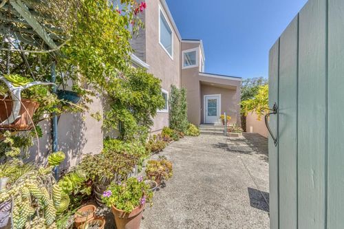 928 Hellam St, Monterey, CA, 93940 | Card Image