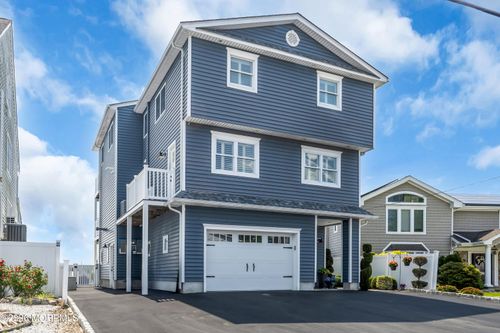 22 Island Dr, Brick, NJ, 08724-4432 | Card Image