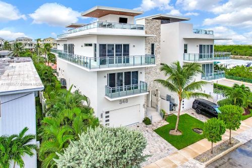 348 Desoto St, Hollywood, FL, 33019-4502 | Card Image